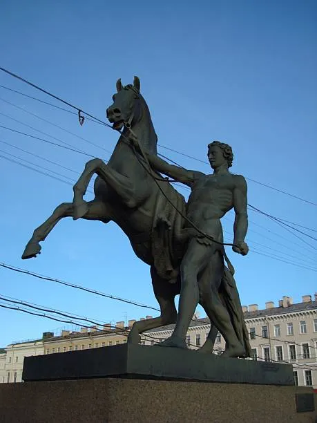 Где искать жилье: проверенные сайты и ловушки мошенников